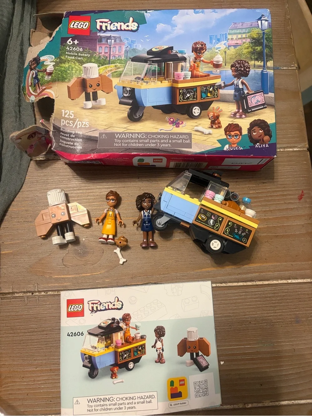 LEGO Friends Mobile Bakery Toy Van in Blue and Yellow – LEGO 42606